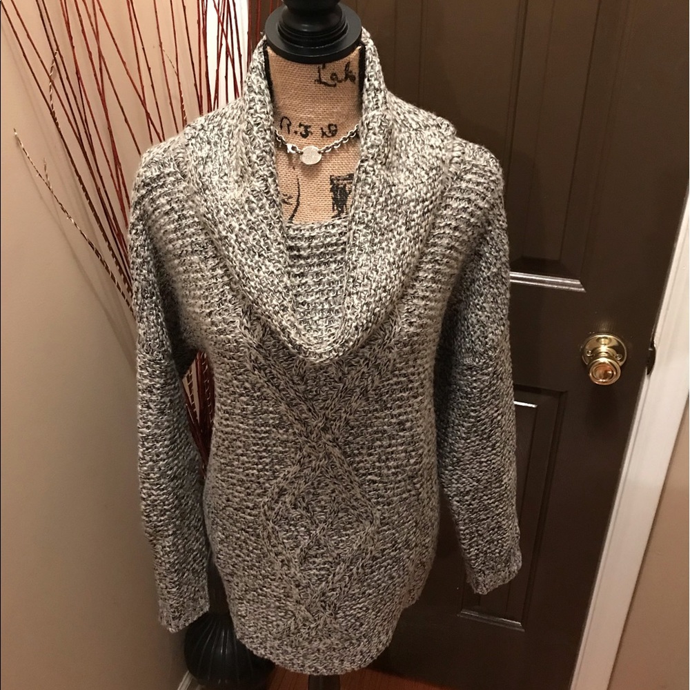 Limited cowl black,white & grey sweater. NWOT